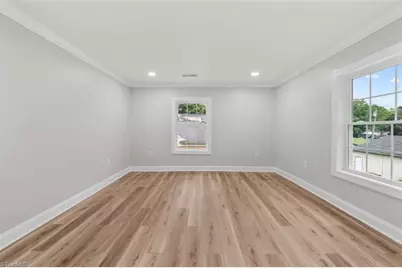 805 W 5th Avenue, Lexington, NC 27292 - Photo 23