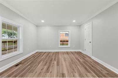 805 W 5th Avenue, Lexington, NC 27292 - Photo 19