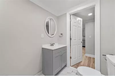 805 W 5th Avenue, Lexington, NC 27292 - Photo 33