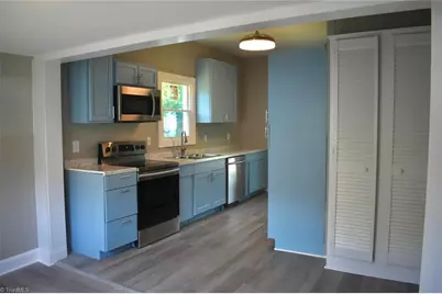 802 Spring Street, Mount Airy, NC 27030 - Photo 17