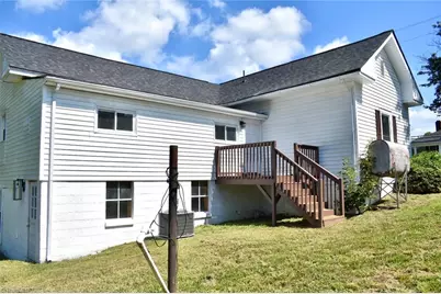 802 Spring Street, Mount Airy, NC 27030 - Photo 7