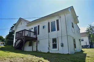 802 Spring St, Mount Airy, NC 27030 - Photo 5
