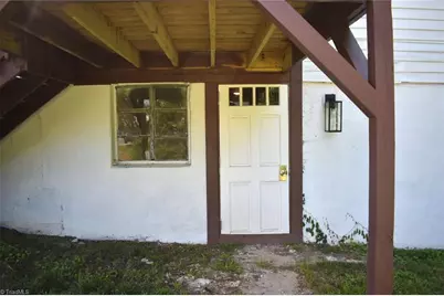 802 Spring Street, Mount Airy, NC 27030 - Photo 25