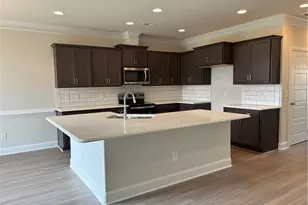 1057 Beechcraft Dr, Mebane, NC 27302 - Photo 5