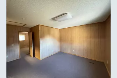 6043 N Nc Highway 16, Millers Creek, NC 28651 - Photo 15