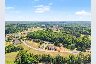 16 Creswell Manor Drive, Greensboro, NC 27407 - Photo 45