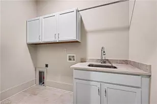 16 Creswell Manor Dr, Greensboro, NC 27407 - Photo 35