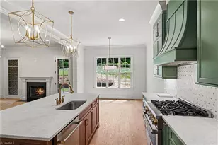 16 Creswell Manor Dr, Greensboro, NC 27407 - Photo 19