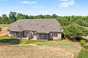 16 Creswell Manor Dr, Greensboro, NC 27407 - Photo 43
