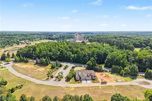 16 Creswell Manor Dr, Greensboro, NC 27407 - Photo 45
