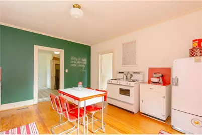 802 Lawsonville Avenue, Reidsville, NC 27320 - Photo 17