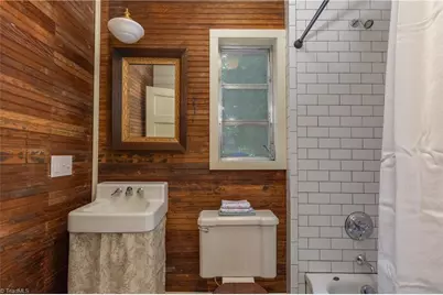 802 Lawsonville Avenue, Reidsville, NC 27320 - Photo 33