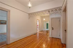 802 Lawsonville Ave, Reidsville, NC 27320 - Photo 11