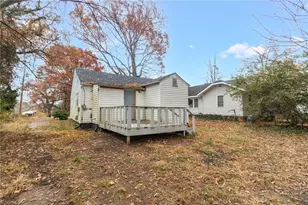 404 Hickory Chapel Rd, High Point, NC 27260 - Photo 25