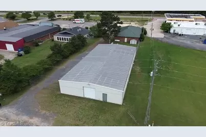 4235 Seven Lakes Plaza, West End, NC 27376 - Photo 11