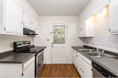 344 Hanover Arms Court #C, Winston-Salem, NC 27104 - Photo 9