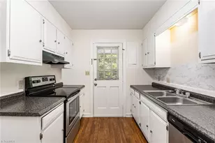 344 Hanover Arms Ct, Winston-Salem, NC 27104 - Photo 9