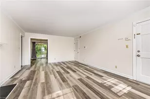 344 Hanover Arms Ct, Winston-Salem, NC 27104 - Photo 5