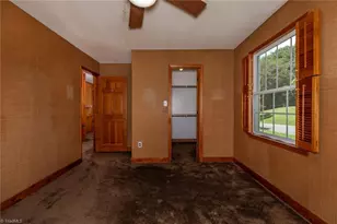 607 W Pine Cir, Wilkesboro, NC 28697 - Photo 23