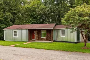 607 W Pine Cir, Wilkesboro, NC 28697 - Photo 3