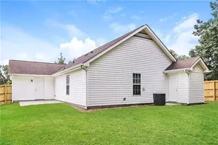 908 Brushy Fork Dr, Greensboro, NC 27406 - Photo 15