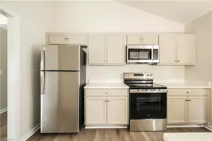 908 Brushy Fork Dr, Greensboro, NC 27406 - Photo 7