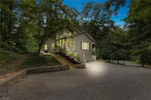 426 Lakewood Dr, Wilkesboro, NC 28697 - Photo 3