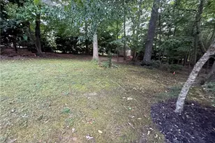 3712 Burbank Ln, Winston-Salem, NC 27106 - Photo 3