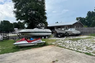 6415 Bringle Ferry Rd, Salisbury, NC 28146 - Photo 7