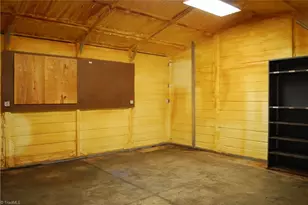 308 Aloha Dr, Graham, NC 27253 - Photo 31