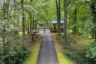 437 Valleymeade Dr, Kernersville, NC 27284 - Photo 1