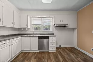 217 Moon St, Thomasville, NC 27360 - Photo 9