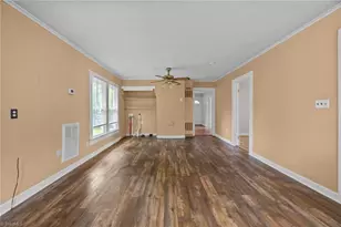 217 Moon St, Thomasville, NC 27360 - Photo 13