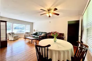 2408 Gracewood Ct, Greensboro, NC 27408 - Photo 7