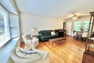 2408 Gracewood Ct, Greensboro, NC 27408 - Photo 5