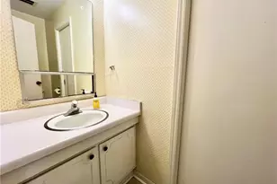 2408 Gracewood Ct, Greensboro, NC 27408 - Photo 29