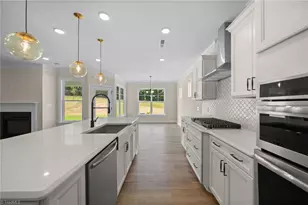 8111 Burberry Trl, Clemmons, NC 27012 - Photo 19