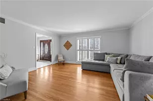 3309 Wynnewood Dr, Greensboro, NC 27408 - Photo 11