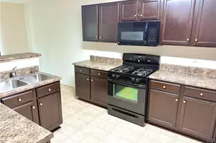 5887 Odenton Ln, Pfafftown, NC 27040 - Photo 3