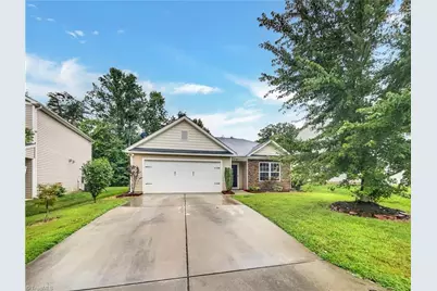 4832 Old Towne Village Circle, Pfafftown, NC 27040 - Photo 1