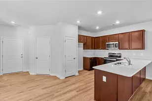 4357 Honeysuckle Vine Dr, Winston-Salem, NC 27106 - Photo 9