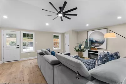 1365 Reynolda Road, Winston-Salem, NC 27106 - Photo 9