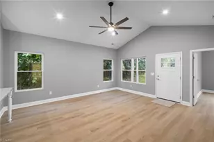 296 Fairgrove Rd, Thomasville, NC 27360 - Photo 5