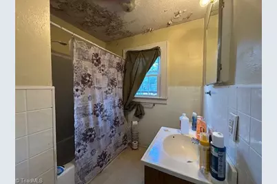 814 Pine Circle Drive, High Point, NC 27265 - Photo 27