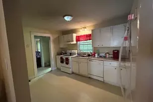 814 Pine Cir Dr, High Point, NC 27265 - Photo 7