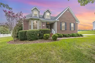 319 Ironwood Dr, Thomasville, NC 27360 - Photo 1