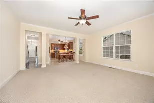 319 Ironwood Dr, Thomasville, NC 27360 - Photo 9