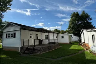 11684 Austin Traphill Rd, Traphill, NC 28685 - Photo 15