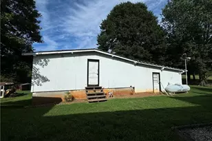 11684 Austin Traphill Rd, Traphill, NC 28685 - Photo 13