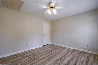 5519 Pebble Garden Court, Greensboro, NC 27407 - Photo 23